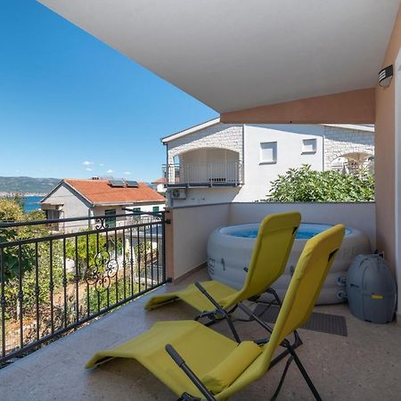 Apartment Gagula With Jacuzzi Trogir Luaran gambar